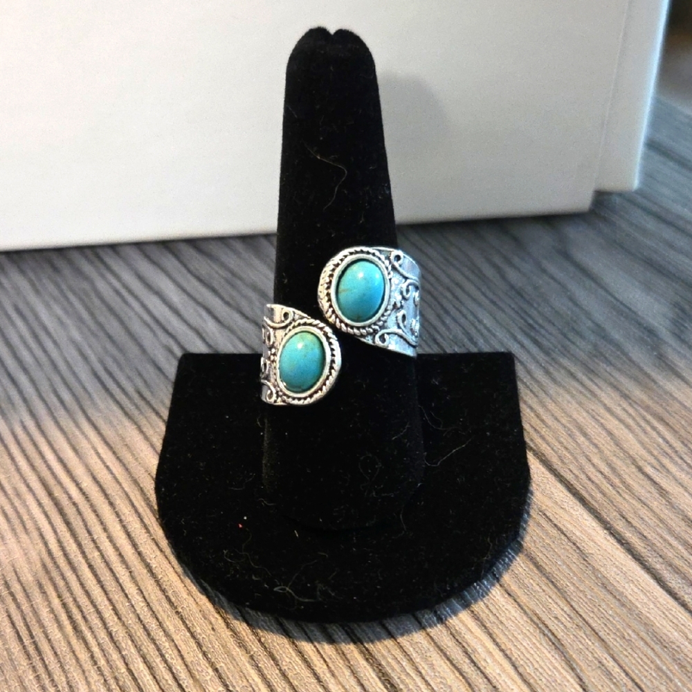 Silvertone and Faux Turquoise Ring